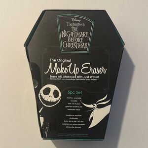 Disney’s The Nightmare Before Christmas The Original MakeUp Eraser Set NEW